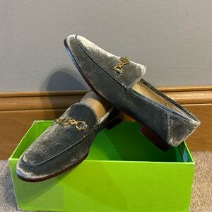 Sam Edelman Women’s Loraine Prima Bit Velvet Loafer Smokey Blue, SIZE 7